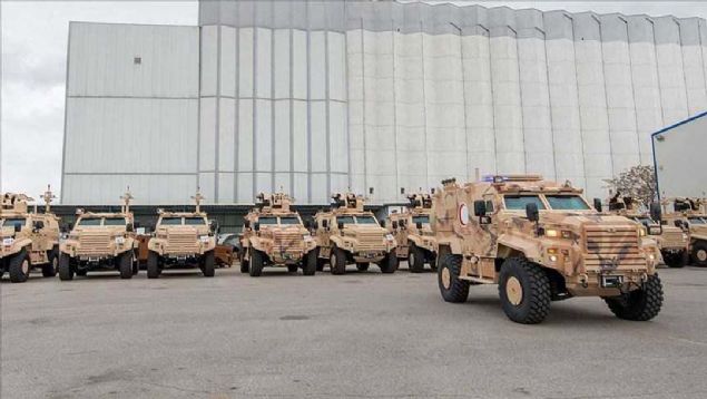 TRK ZIRHLISI HAYAT KURTARACAK   <br><br>  Trk savunma sanayisinin yurt iinde ve dnda ilgili gren Ejder Yaln 4x4 Zrhl Muharebe Arac, gvenlik glerini korumann yannda ambulans olarak hayat kurtaracak. 