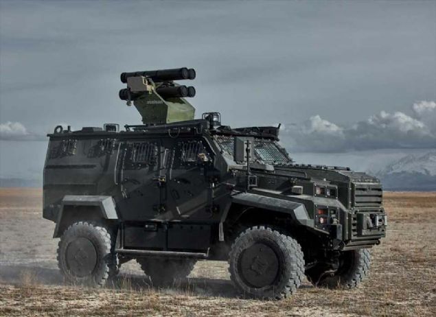 Nurol Makina'nn NMS 4X4 aracyla ilk kez Katar'a ihra edilen ve bylece bir ordunun envanterinde yer alan Tanksavar Fze Atc Sistemi'nin gelitirilmesi, entegrasyonu ve yeni versiyonlarna ilikin almalar sryor.  <br><br>  Kullanc etkileimini en aza indirecek ekilde tasarlanan sistem, bilgisayarl at kontrol kabiliyetine sahip bulunuyor.        