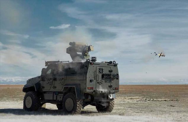 ASELSAN, Tanksavar Fze Atc Sistemi'nin zrhl ara zerindeki performansn Ejder Yaln 4x4 Zrhl Muharebe Arac ile deerlendirdi.  <br><br>  At testleri, Konya Karapnar'daki test sahasnda gerekletirildi. Atlarda hedefler etkili ekilde vuruldu. Sistem testten baaryla geti.        