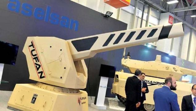 Tufan'n n prototipiyle Konya-Karapnar'da gerekletirilen atsl testlerde mhimmat, ses hznn 9 kat hzla hedefe gnderildi.   <br><br>  Savunma Sanayii Bakan smail Demir'in de katld testlerde, saniyede 3 bin metre namlu k hz salanarak rekor krld.  <br><br>  Bu deer, barut kullanan klasik silahlarn mermiyi atma hznn yaklak 3 katna karlk geliyor.      