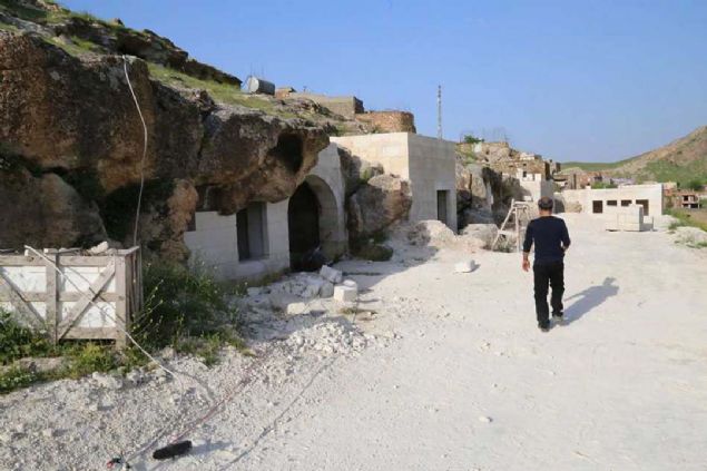 almalarda sona gelinen maara otelin Hasankeyf turizmine nemli katk sunacan belirten Ko, 9 maarann butik otele dntrlmesi iin yaklak 3 milyon lira bte ayrldn aktard. 