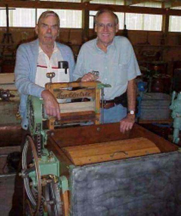 lk amar makinesi 1907 yilinda Hurley Machine Co. Tarafndan pazarland.           