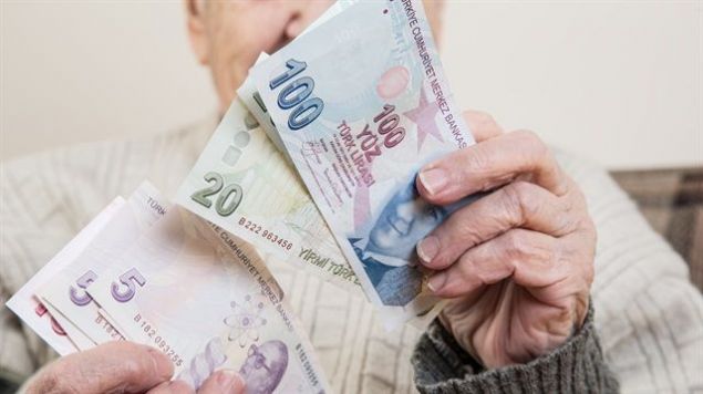 9) Seim kanunlar gereince grevlerinden istifa edenlerin, akta geirdikleri sreleri borlanma imknlar bulunuyor.  