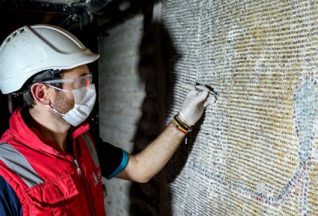 Projelendirilmi, belgelendirilmi, her noktas ok iyi belgelenmi, her noktasnda bilimsel laboratuvar analizleri yaplm bir Ayasofya brakacaz...       