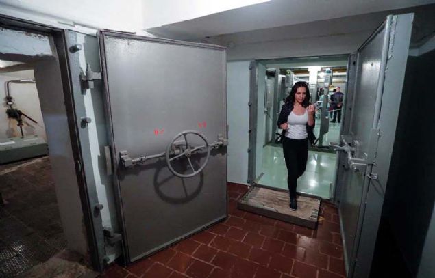 26 Nisan 1986 tarihinde patlayan ernobil nkleer santrali, Avrupa ve evresine nkleer madde ieren gaz ktlesi yaylmasna sebep oldu.  