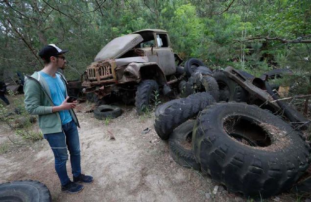 Chernobyl'in ba rollerinde Jared Harris, Valery Legasov, Stellan Skarsgrd, Emily Watson ve Ulana Khomyuk gibi isimler yer alyor.  