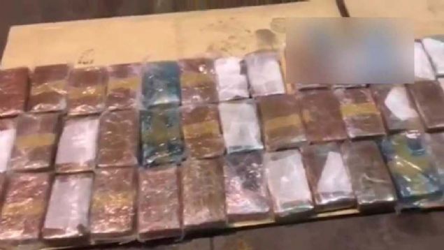 Uyuturucuyu lkeye sokmaya alan 11 kii gzaltna alnd. 