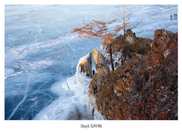 Fotoraf Seyit Sayn'n grntledii Baykal Gl'ndeki Olhon Adas manzaras.  