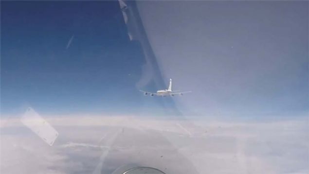 Gkyznde birden karsna Rus jeti kt.   