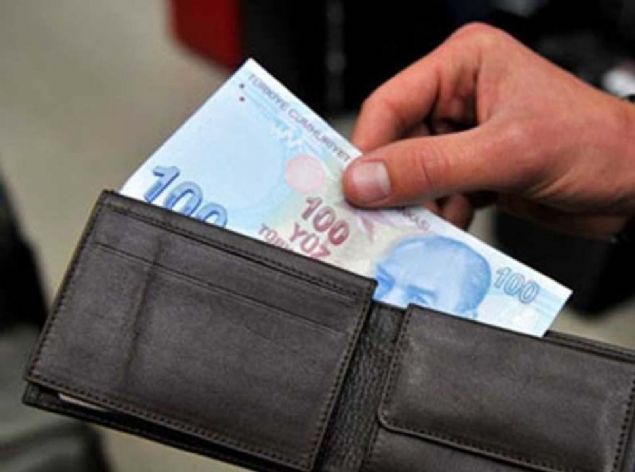 Emeklinin eline artk 1.181 lira 64 kuru geecek. 