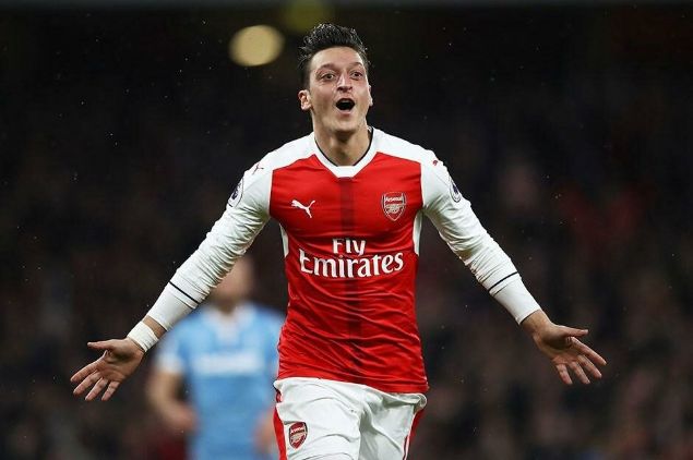                                                                 MESUT ZL - FUTBOL  <br><br>  30.2 MLYON DOLAR                                                             
