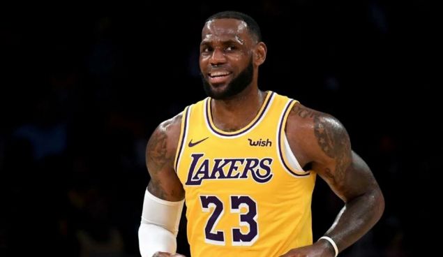                                                                 LEBRON JAMES - BASKETBOL  <br><br>  89 MLYON DOLAR                                                         