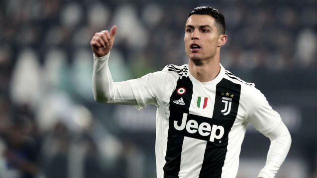                                                                 CRISTIANO RONALDO - FUTBOL  <br><br>  109 MLYON DOLAR                                                         