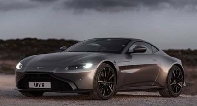 Aston Martin Vanquish V12  <br><br>  2.850.000 lira                     