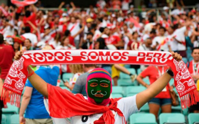                                                                 Taraftarlar�n da b�y�k bir heyecanla bekledi�i turnuvada renkli taraftarlar da olacak.                                                           