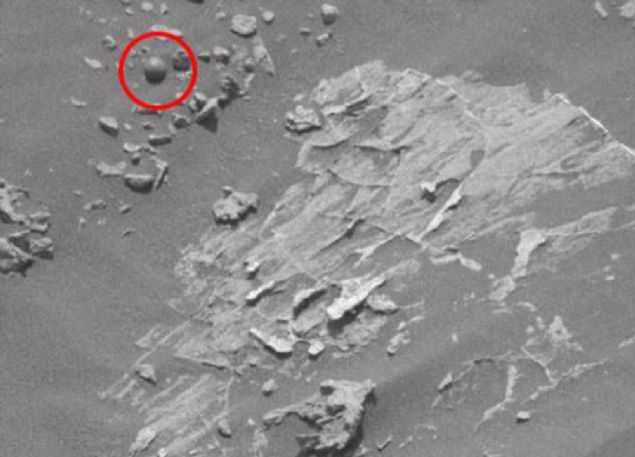 S�z konusu foto�raf�n do�rudan NASA�n�n JPL projesinin internet sitesinden al�nd���n�n alt�n� �izen Ufologlar bunun gezegenin bir d�nem ak�ll� bir t�re ev sahipli�i yapm�� olabilece�ine kan�t olaca�� iddias�nda.   