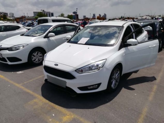 2015 FORD FOCUS   <br><br>  82.000 TL       
