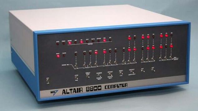 1975 - Altair 8800  