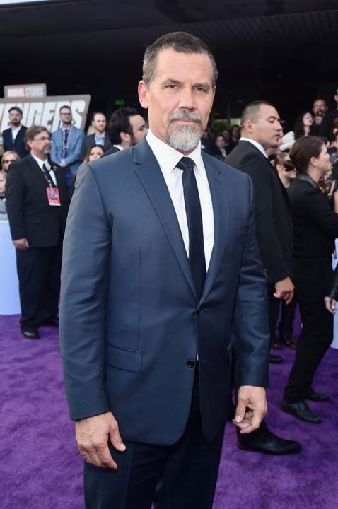 EN Y KT KARAKTER  <br><br>  Josh Brolin (Thanos)  Avengers: Endgame    