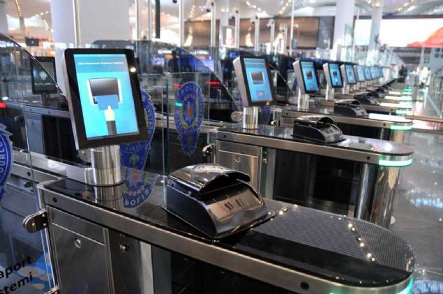 Yolcularmz havalimanmza gelirken ve giderken bu sistemleri kullanabiliyorlar. Sistemin kullanm ok basit...  