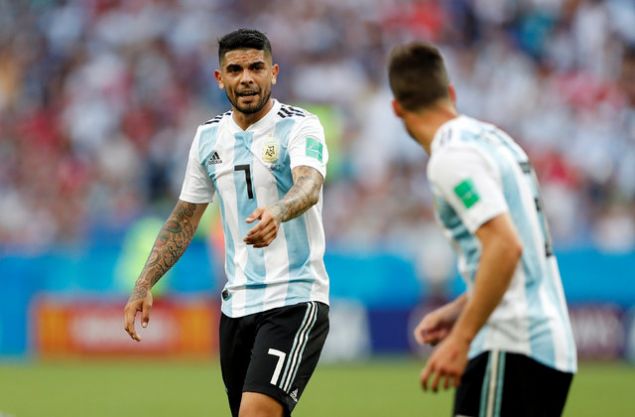                                                                 Yahoo Sports'un Fransa edisyonu da Galatasaray'n Banega ile anlatn, sar-krmzllarn Sevilla ile anlamaya da yakn olduunu dile getirdi.                                                         