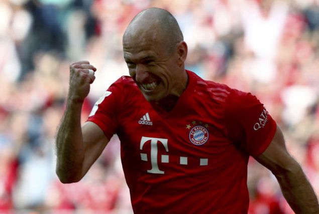 Neredeyse her transfer dneminde ismi Trk takmlaryla anlan Arjen Robben iin Beikta'n ok ciddi ekilde temasta olduu ne srld.   