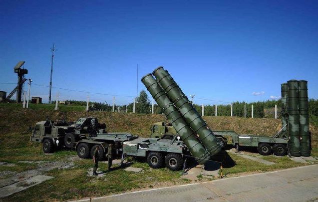 gelitirilmi yeni S-400 fze sistemlerinin Krm'da baarl test atlarn gerekletirdi.' denildi.     