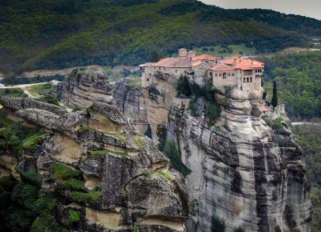 Bu da Meteora'y ziyaret edenlerin bu izole yaamdan birebir kesitler deneyimlemesini salyor. 