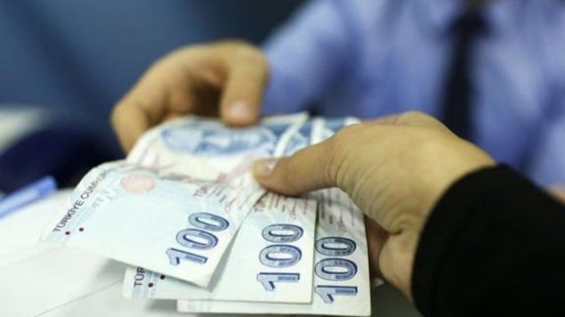 <div class='newssummarywrap' font-size:=' roboto=' style='box-sizing: border-box; margin: 0px; padding: 0px; border: 0px; position: relative; color: rgb(51, 51, 51); font-family: '>  	<h2 style='box-sizing: border-box; line-height: 1; color: inherit; margin: 20px 0px; font-size: 22px; padding: 0px; border: 0px;'>  		Bankalar, 450 liraya varan promosyon tutarn, 1.000 liraya kadar yükseltti. Bazlar da düük faizli kredi, ücretsiz havale, özel ambulans,indirimli sigorta gibi birçok hizmeti devreye ald.</h2>  </div>  