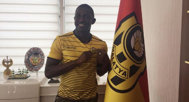                                                                 Moryke Fofana - Evkur Yeni Malatyaspor<br><br>  UEFA Avrupa Ligi`nde mcadele edecek olan Evkur Yeni Malatyaspor, Konyaspor`dan Fildii Sahilli sol kanat oyuncusu Moryke Fofana`y transfer etti. Konyaspor ile Sper Lig`de 32 maa kan Fofana, 6 gol att, 1 de asist yapt.                                                             