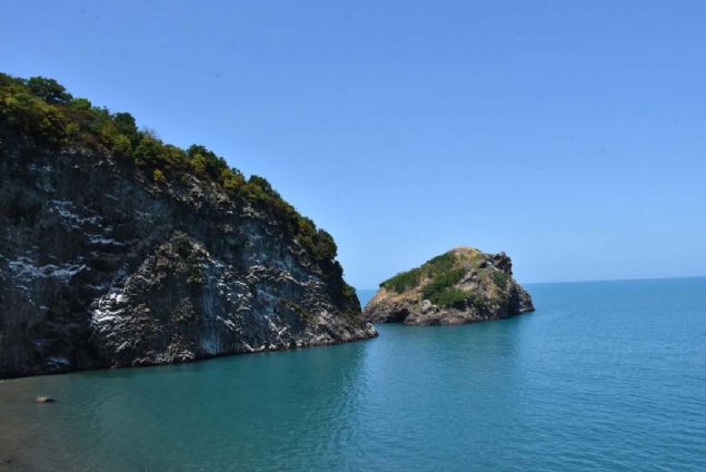 Toparlak, yerli ve yabanc ziyaretiler ile ku gzlemcilerinin aday izleyebilmesi iin doal yapy bozmadan seyir teraslar oluturulmasnn planlandn da szlerine ekledi. 