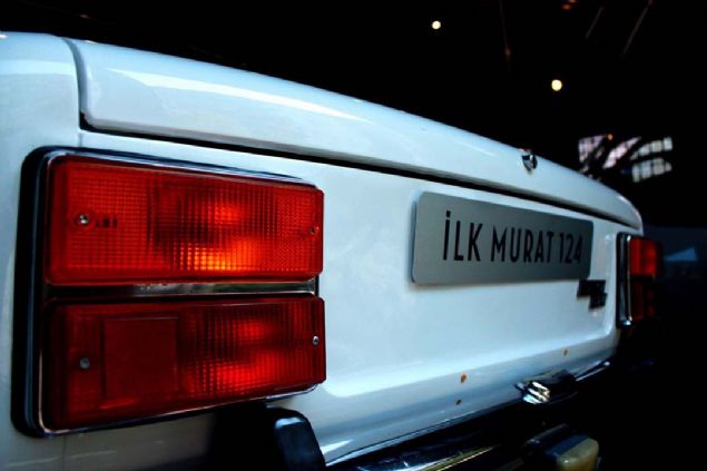 Bu anlatlrken teknolojinin nasl gelitii, nasl yzyllardan dierine aktarld bunun bir birikim ve giriim ii olduuna da vurgu yapyoruz. Sanat galerisi sergisinde de farkl koleksiyonlar sergiliyoruz... 