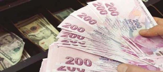 Ocakta memur ve memur emeklisine y�zde 4 zam yap�lm��t�. 