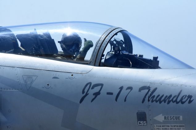 GENELKURMAY BAKANI DA KATILDI    <br><br>  Bugn gerekleen 'Sekin Gzlemci Gn'ne Genelkurmay Bakan Orgeneral Yaar Gler, Hava Kuvvetleri Komutan Orgeneral Hasan Kkakyz ve 13 lkeden gzlemci katld. 28 Haziran'da sona erecek tatbikat 600'n zerinde Trk, 450'nin zerinde de yabanc personelle  yaplyor. Faaliyet esnasnda 187 Trk hava fotorafs, 20 farkl lkeden 129 yabanc hava fotorafs/muhabir olmak zere 316 hava fotorafs da takip etti.     