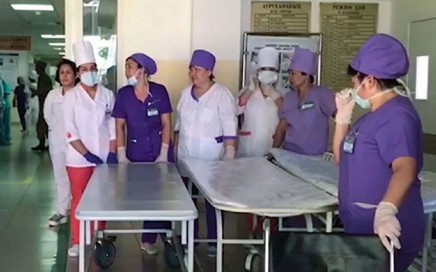 Kazak yetkililer, ilede yaayan 44 bin insan tahliye etmi durumda. 