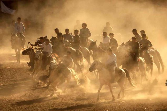 Van'n Erci ilesinin Ulupamir Mahallesi'nde yaayan Krgz Trkleri, kurduklar kulple asrlardr srdrdkleri ata sporlarn yaygnlatrmay ve gelitirmeyi hedefliyor. 
