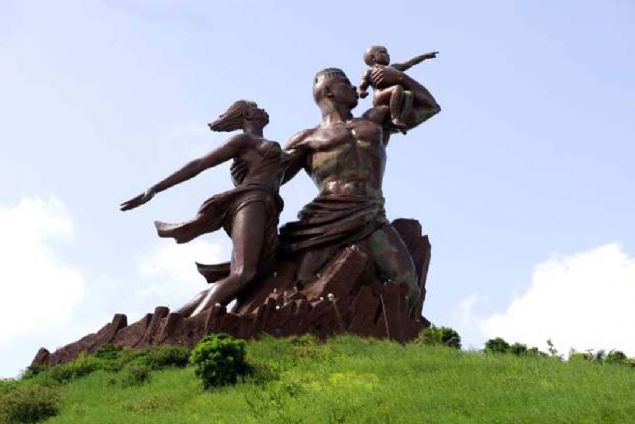 Afrika Rnesans Ant, Dakar, Senegal         