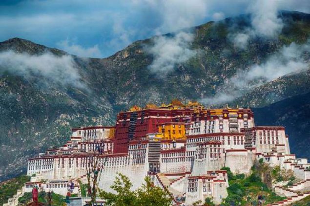 Potala Saray, Lhasa, Tibet            