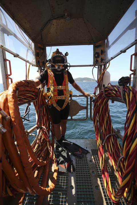 Hamza, 'Nene Hatun'un dinamik konumlandrma sisteminin hassas bir ekilde geminin konumunu sabitleyebilen, istendii durumda bir metre gibi hassas miktarda enine, boyuna gemiyi hareket ettirebilen bir sistem olduunu anlatt...  