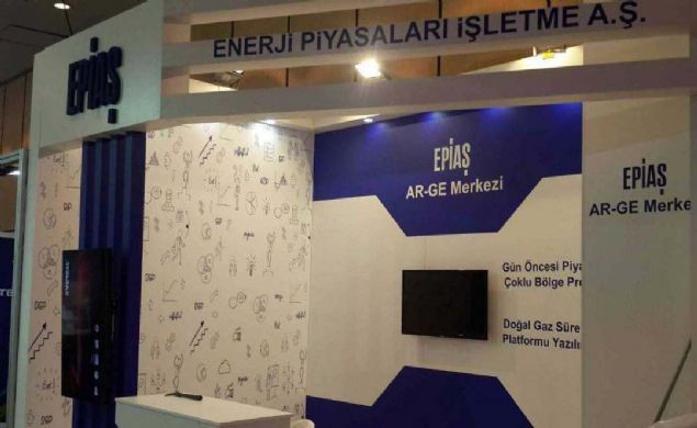 Listede srasn deitirmeyen bir dier irket de Enerji Piyasalar letme A (EPA) oldu.   <br><br>  EPA, net satlarn yzde 55 artrarak 63,8 milyar liralk net sat geliriyle ikinciliini korudu. 