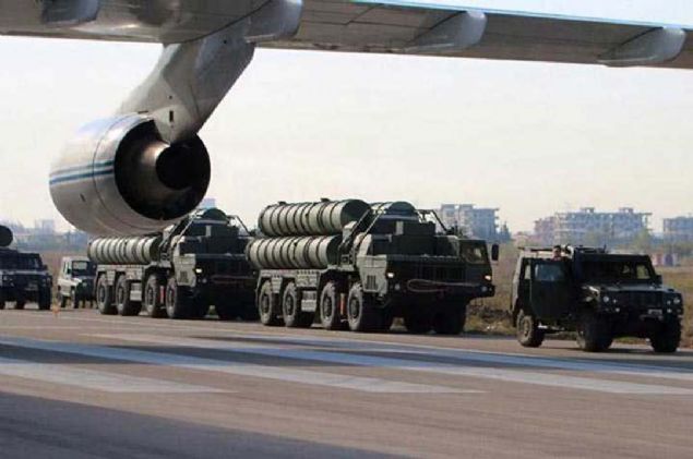 ABD Kongresine Trkiye'nin neden S-400 aldn ve neden Patriot alamadn anlattklarn ifade eden avuolu,           