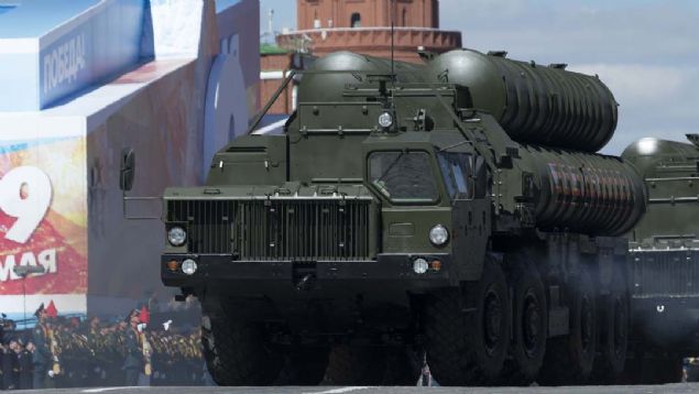 Bakan avuolu S-400'lerin temmuz ortasnda Trkiye'ye gelecei bilgisini paylat.             