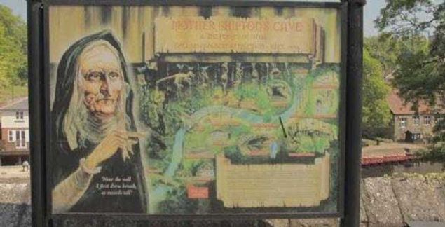 Fransa  kez kan dans oyununa n olacak. Halk zgr olmadan nce. 3 zalim yneticiyi o grecek (Robespierre Napolyon Pentain)  kez halkn kendisi ynetecek (Fransa'da  Cumhuriyet)   <br><br>  iddetli geimsizlik olduu zamanda ngiltere ve Fransa bir olacaklar (1. ve 2. dnya savalar)                