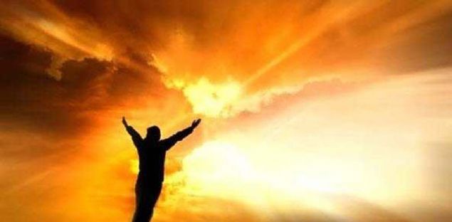 Anszn rencilerin elbiseleri yanmaya balar, renciler geceleri kabuslarla korkarak uyanmaya alamaya balarlar.   <br><br>  Ursula'yla kavgal olanlarn balarna, nereden geldii belli olmayan talar yaar. Nitekim konu aileler arasnda tartlmaya balanr. Bu olaylar Ursula'nn okuldan uzaklatrlmasna neden olur.                      