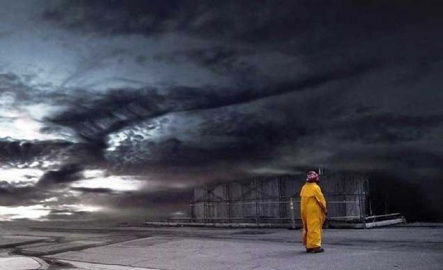 3. dnya sava ile ilgili kehanetine gelince, savan Orta Dou'da balayacan sylyordu:   <br><br>  'Her ey bar aryor. alom (Shalom  branice bar ve esenlik demek)! Sonra her ey ortaya kar ve ak olur;   <br><br>  Orta Dou'da aniden yeni bir sava alevlenir, byk deniz gleri Akdeniz'de dmanlarla kar karya kalr! Durum olduka gergindir! Fakat asl kvlcm Balkanlar'da atelenir. 