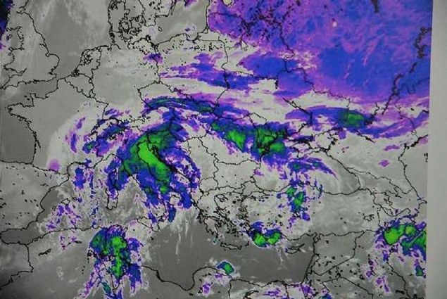 2066  <br><br>  A.B.D, Mslmanlarn kontrol altndaki Roma'ya kar iklim deitiren bir silah kullanacak.   <br><br>  Bunun sonucunda scaklkta ani ve keskin bir d yaanacak.         