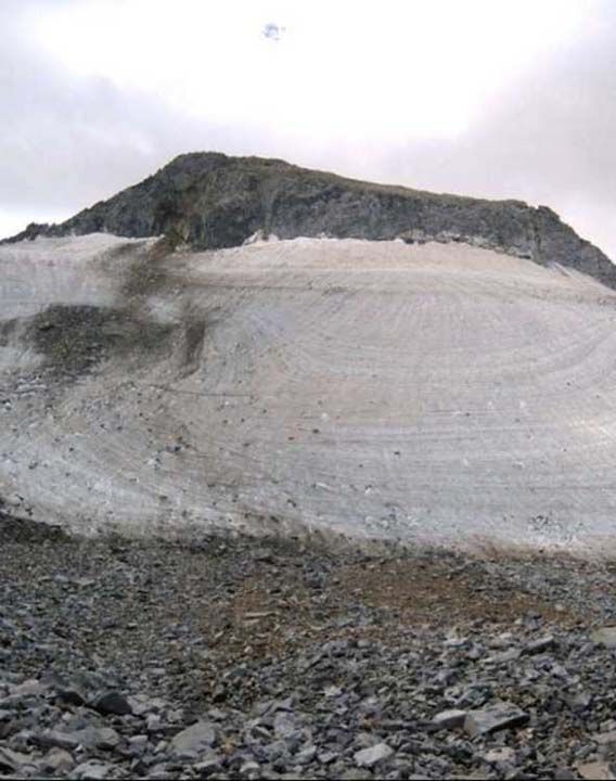 Yosemite Ulusal Park'ndaki Lyell Buzulu'nun 10 Eyll 2009 tarihindeki grnts.  