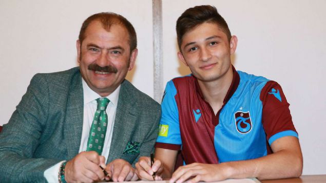                                                                 SALH KAVRAZLI | Altnordu >> Trabzonspor<br><br>  Bonservis Bedeli: 600.000 ₺ (Yetitirme bedeli - Resmi deil)                                                           