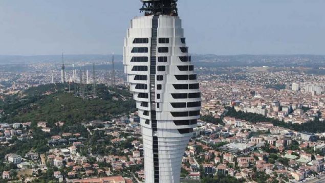 Kulenin kvrml siluetini oluturan d kaplama almalarnn yzde 70'i tamamlanrken, kulenin kvrml yaps da ortaya kmaya balad. 