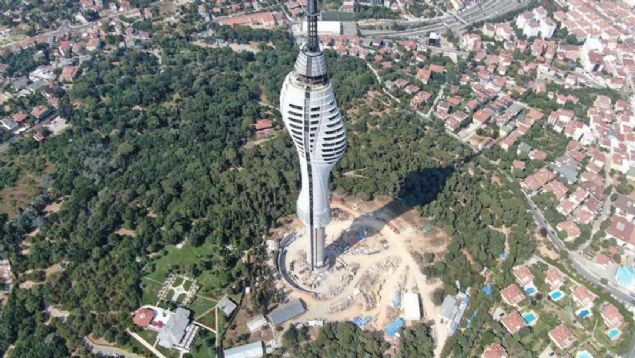 Bittiinde toplam ykseklii 388,5 metre olacak kulenin zirvesi deniz seviyesinden yaklak 576,5 metre ykseklie ulaacak.   <br><br>  Kule her biri 4,5 metre yksekliinde ve 4 kat yerin altnda 53 kattan oluacak.   